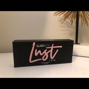Glamnetic LUST lashes